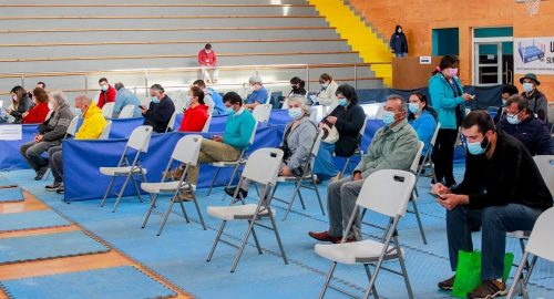 Departamento de Salud informa cambio de lugar Vacunación Covid-19 al Gimnasio Carlos Lucas
